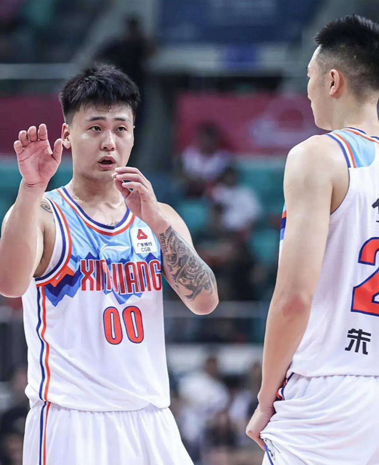 CBA常规赛赛程吃紧，切尔西今夜豪取连胜，管理层满意，临场指挥获称赞的简单介绍米兰体育app