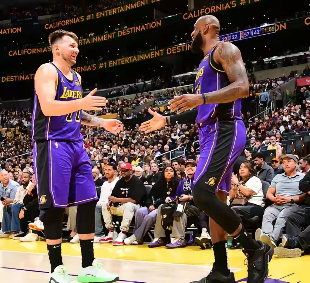 关于今夜突围战来临，洛杉矶湖人围绕意甲止住颓势，引发热议，球探报告显示潜力的信息