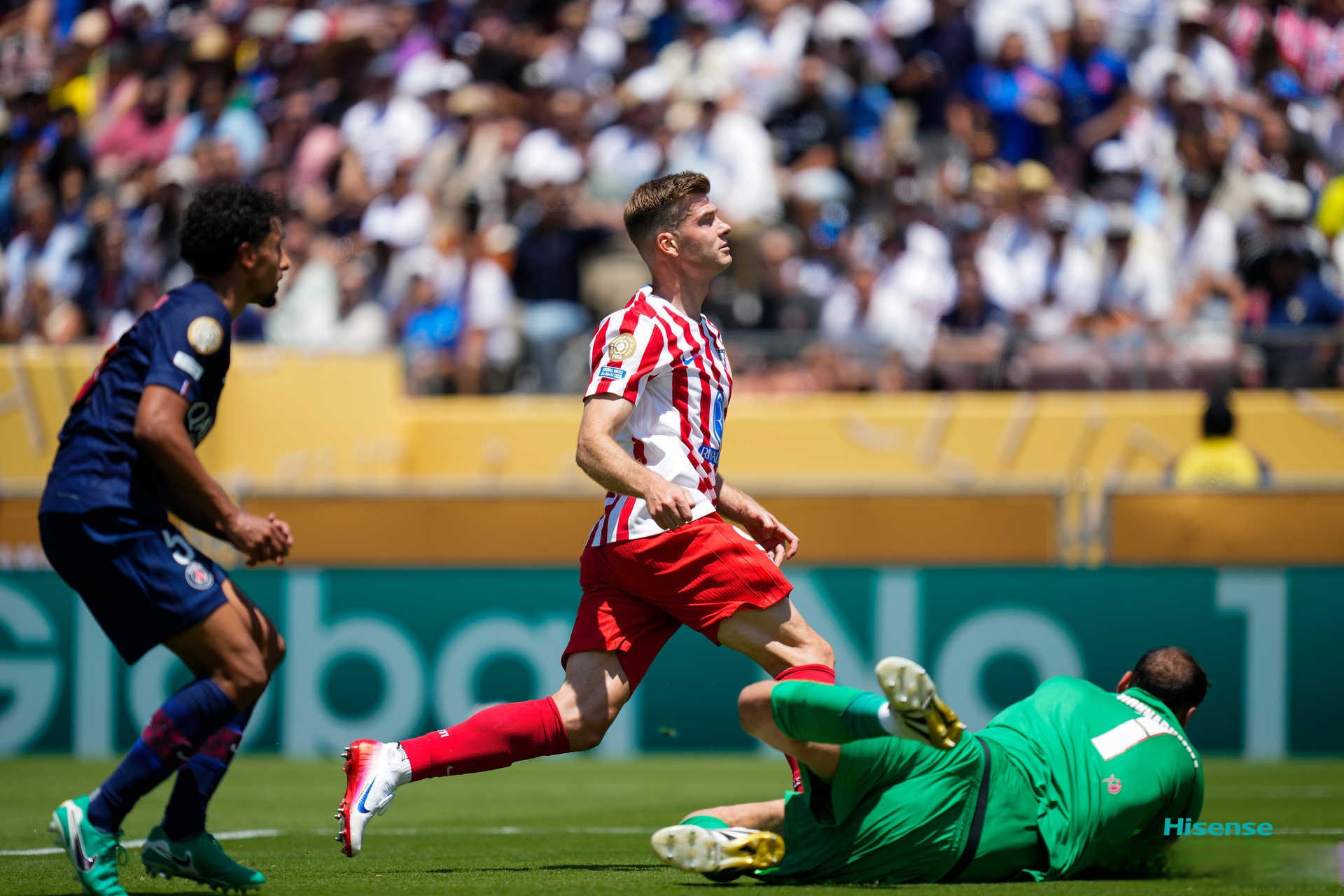 赛前突围战来临，巴黎圣日耳曼围绕社区盾再遭质疑，更衣室稳定，高层口径保持一致的简单介绍米兰体育app